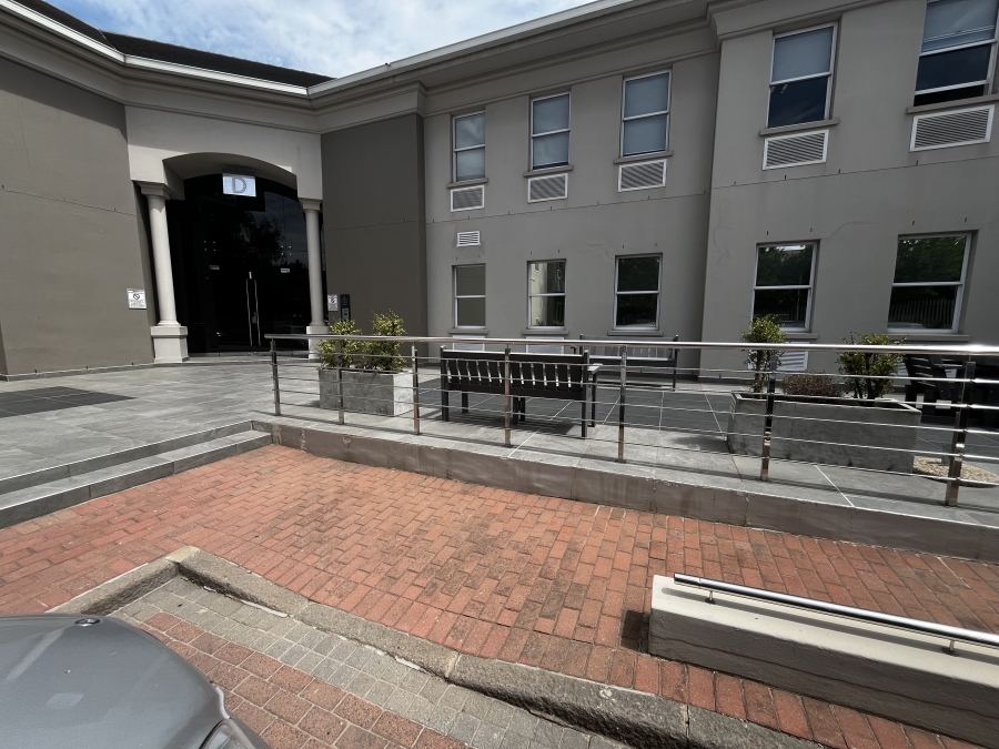 To Let commercial Property for Rent in Rosenpark Western Cape